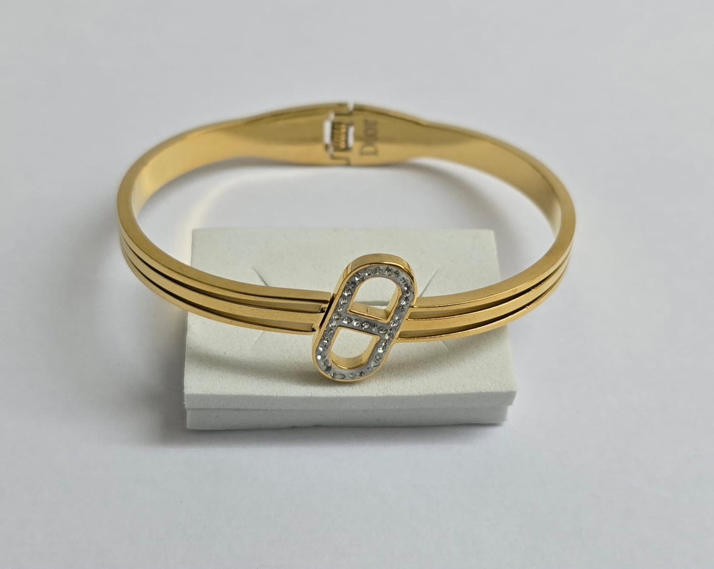 Luxurious Gold-Plated Designer-Inspired Bangle Bracelet