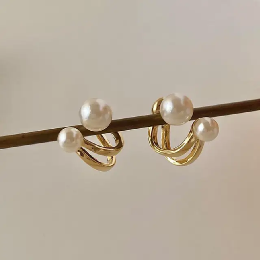 Pearl Fect Statement Earring