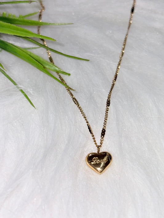 Elegant Gold-Plated Heart Pendant Necklace for Women